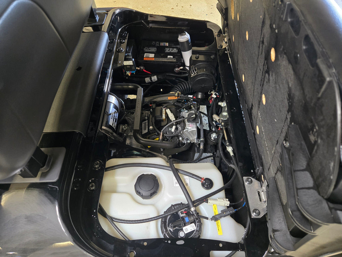2027 E-Z-GO RXV 4 Valor S+ Gas