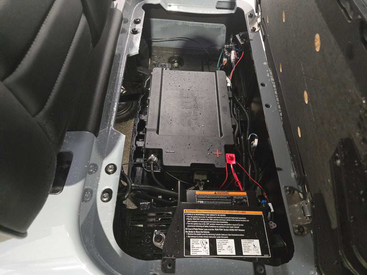 2026 E-Z-GO RXV 4 Summit XT ELiTE Extended Range